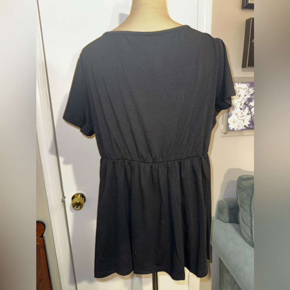 Women’s empire waist top with floral detailing by Bloomchic - Picture 4 of 5